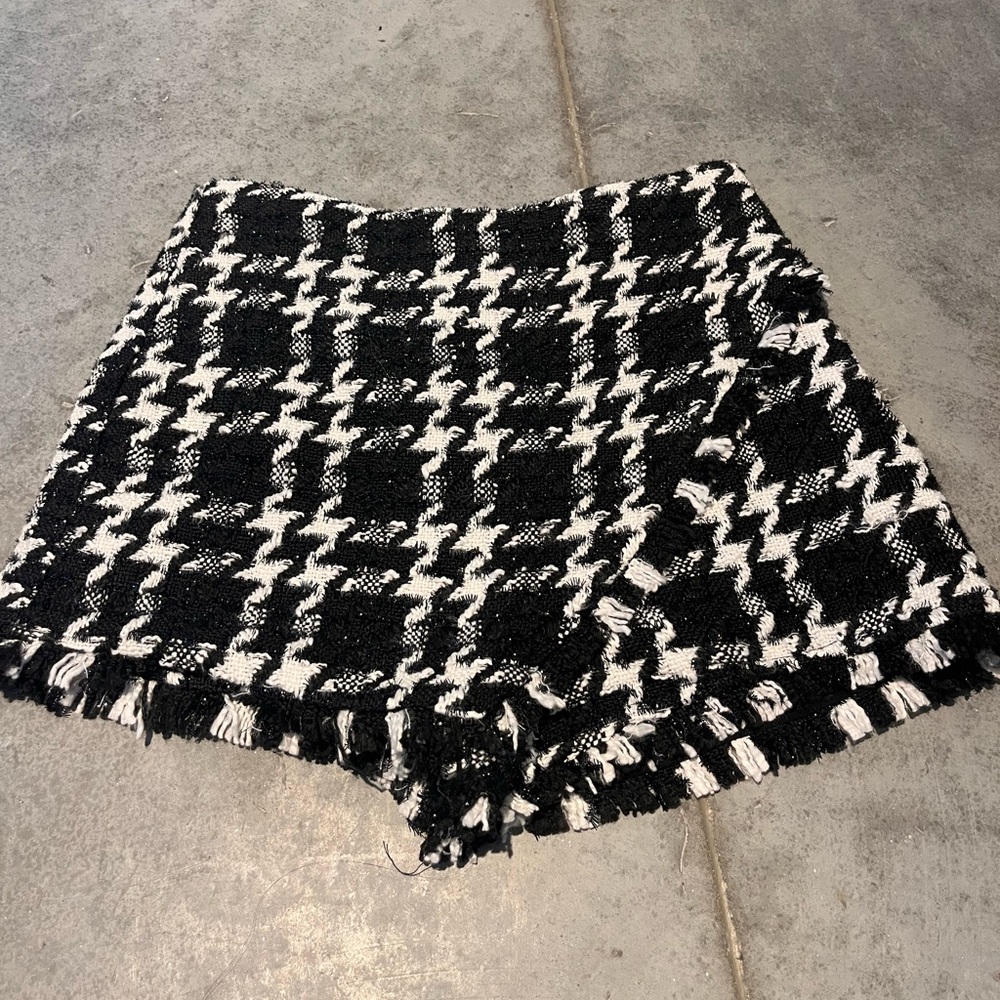 Women’s Tweed Skort